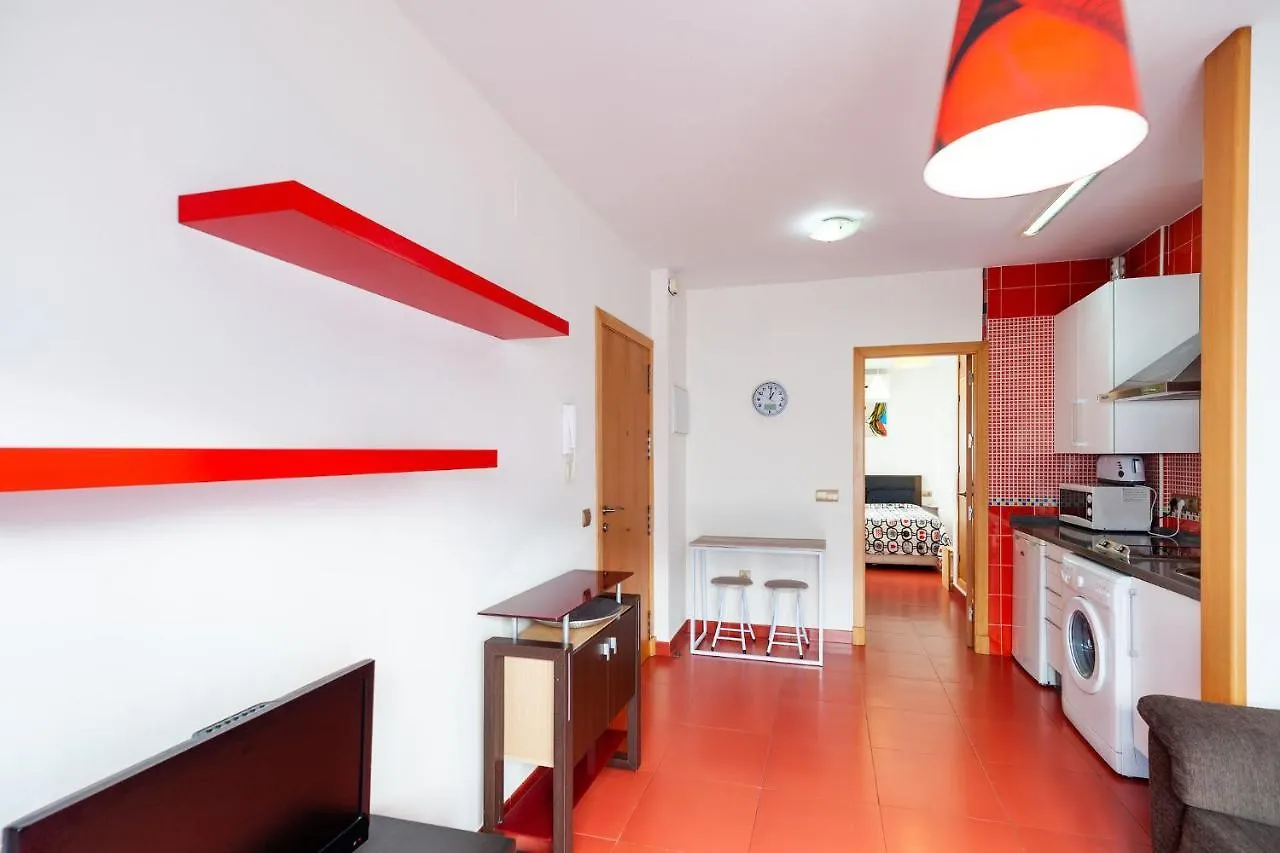 아파트 Apartamento Calle Ingeniero La Cierva 호텔 콘일데라프론테라