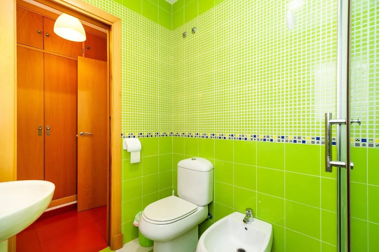아파트 Apartamento Calle Ingeniero La Cierva 호텔 콘일데라프론테라